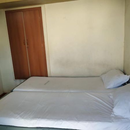Abirami Lodge Tiruvannāmalai Exteriör bild