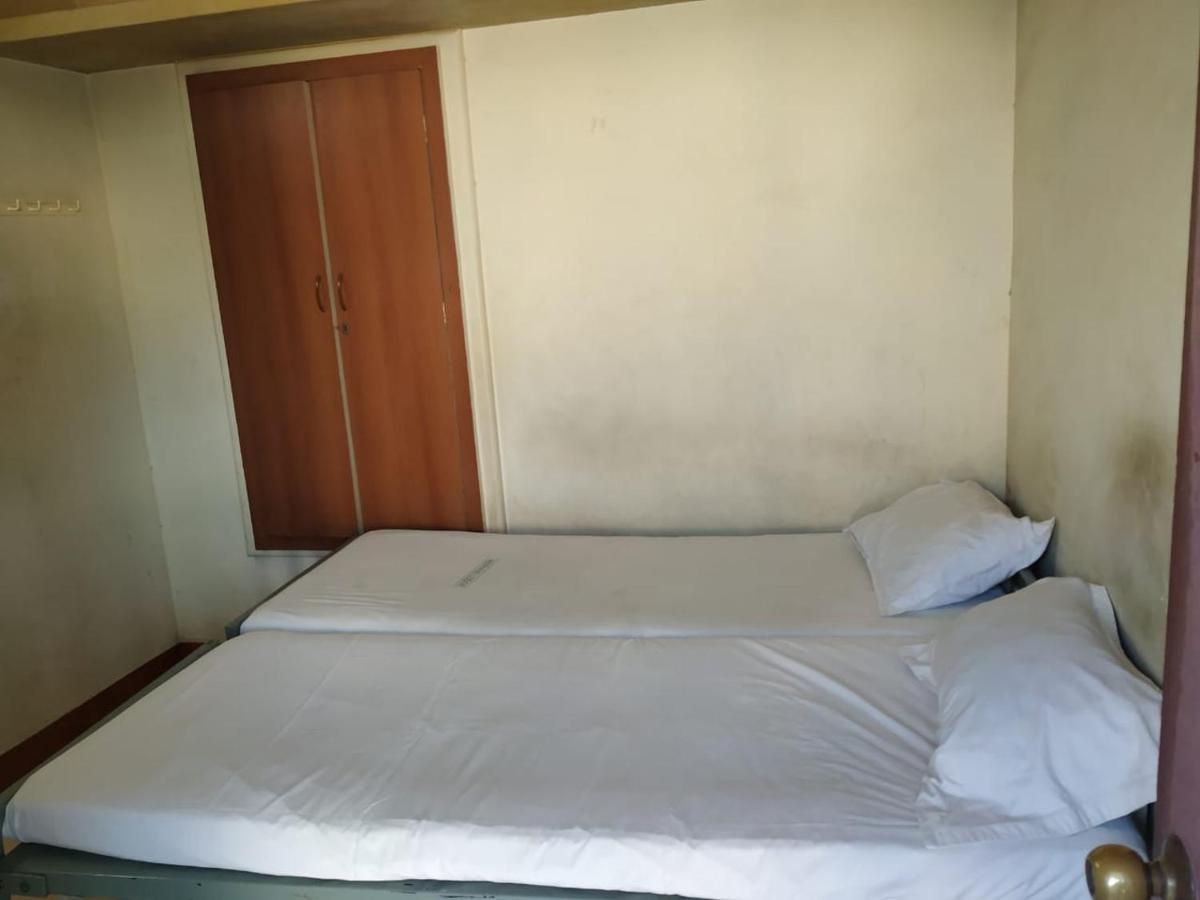 Abirami Lodge Tiruvannāmalai Exteriör bild